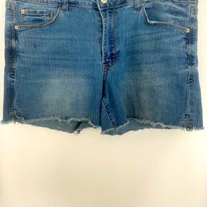 Kensie Jean shorts size 10